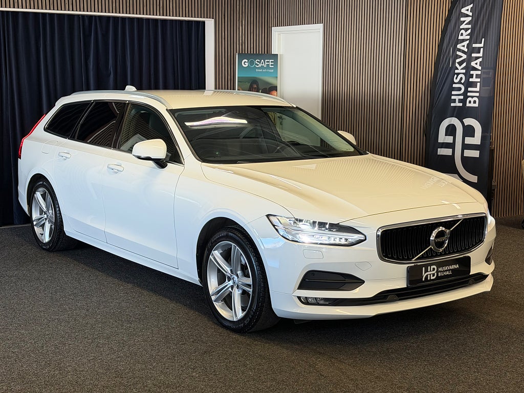 Volvo V90 T4 Geartronic Momentum Euro 6 Backkamera Navi Drag