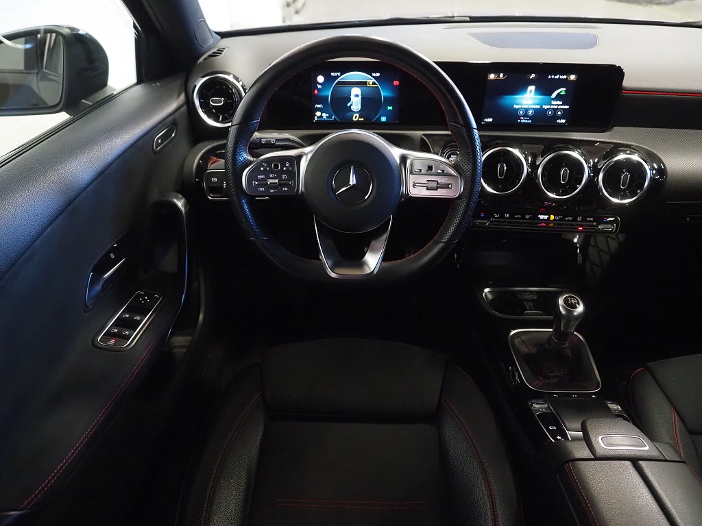 Mercedes-Benz A 180 AMG Line Kamera Apple Carplay Drag