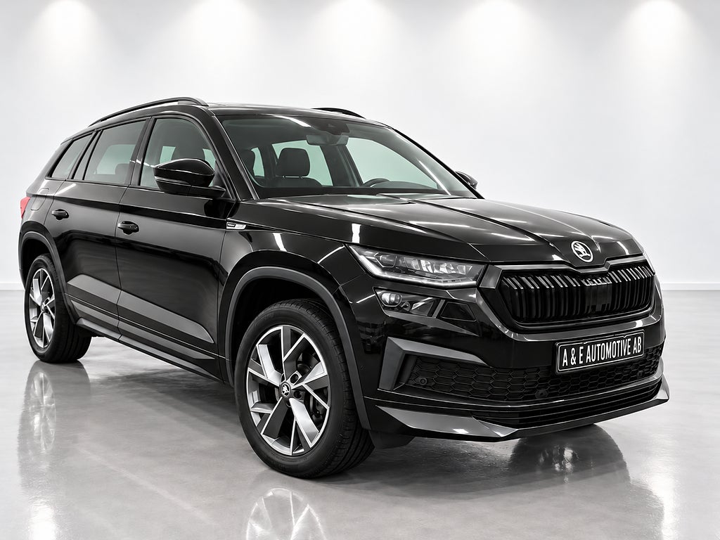 Skoda Kodiaq 2.0 TDI SCR 4x4 Sportline / Värmare / CarPlay / Drag 