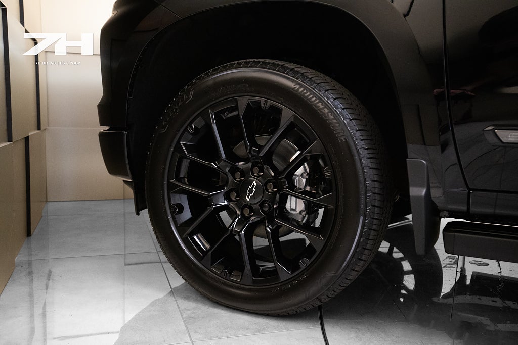Chevrolet Silverado 1500 High Country Midnight / 360° / Taklucka / BOSE®