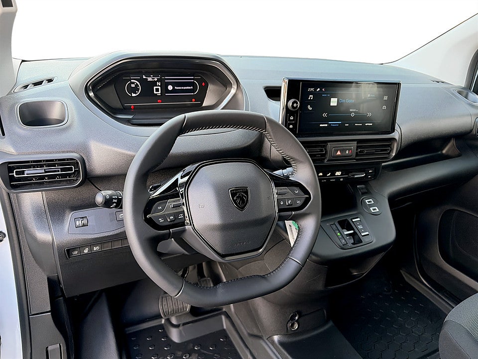 Bild på Peugeot Partner Crew Cab 130hk Aut - EDITION! SERVICE & V-HJUL INGÅR!