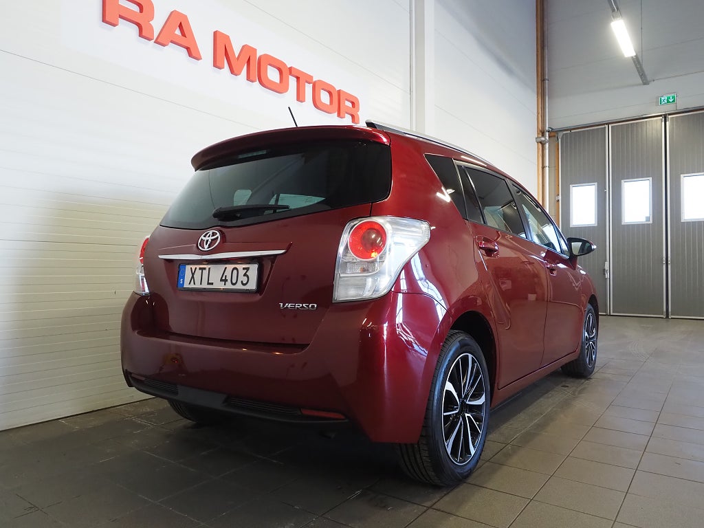 Toyota Verso 1.8 Valvematic Intense Edition 7-sits Kamera Halvskinn 2017