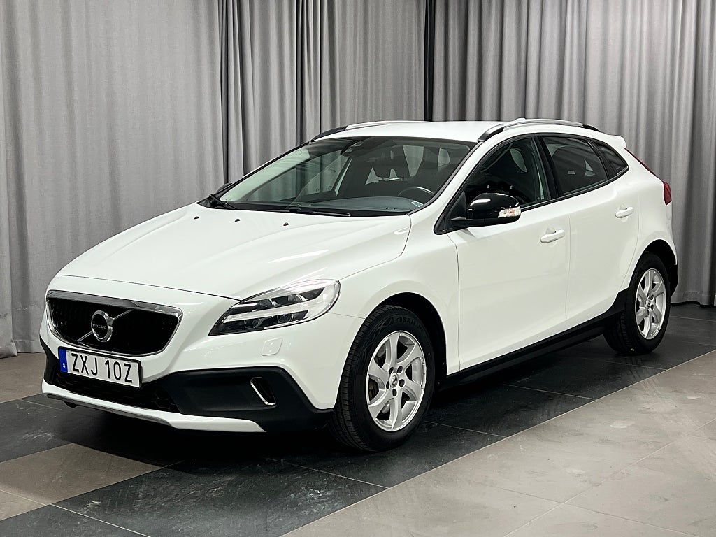 Volvo V40 Cross Country T3 Kinetic AUT Drag P-värmare