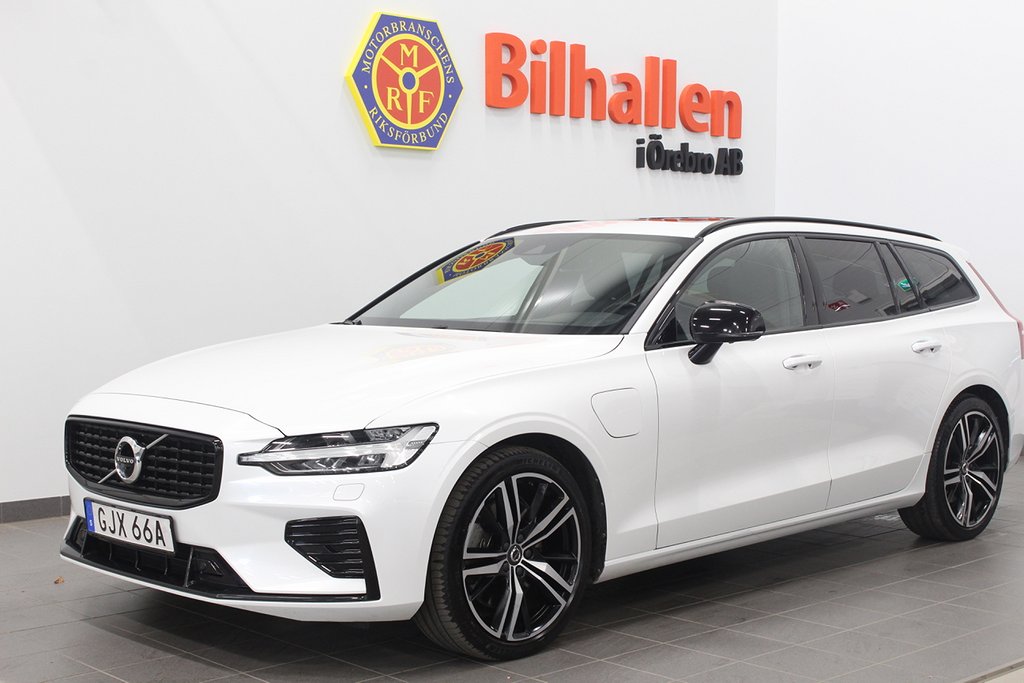 Volvo V60 Recharge T8 AWD R-Design 360 Kam Pano Drag Nav H/K