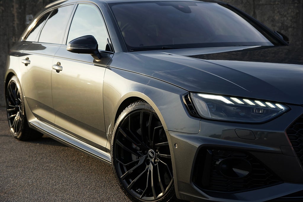 Audi RS4 Avant 2.9 TFSI Quattro|Keramiska|B&O|Pano|HuD|Kolfiber|