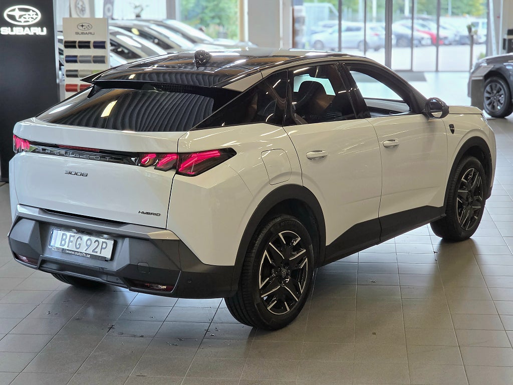 Peugeot 3008 HYBRID 136 e-DSC GT / Navi / Backkamera / Rattvärme /