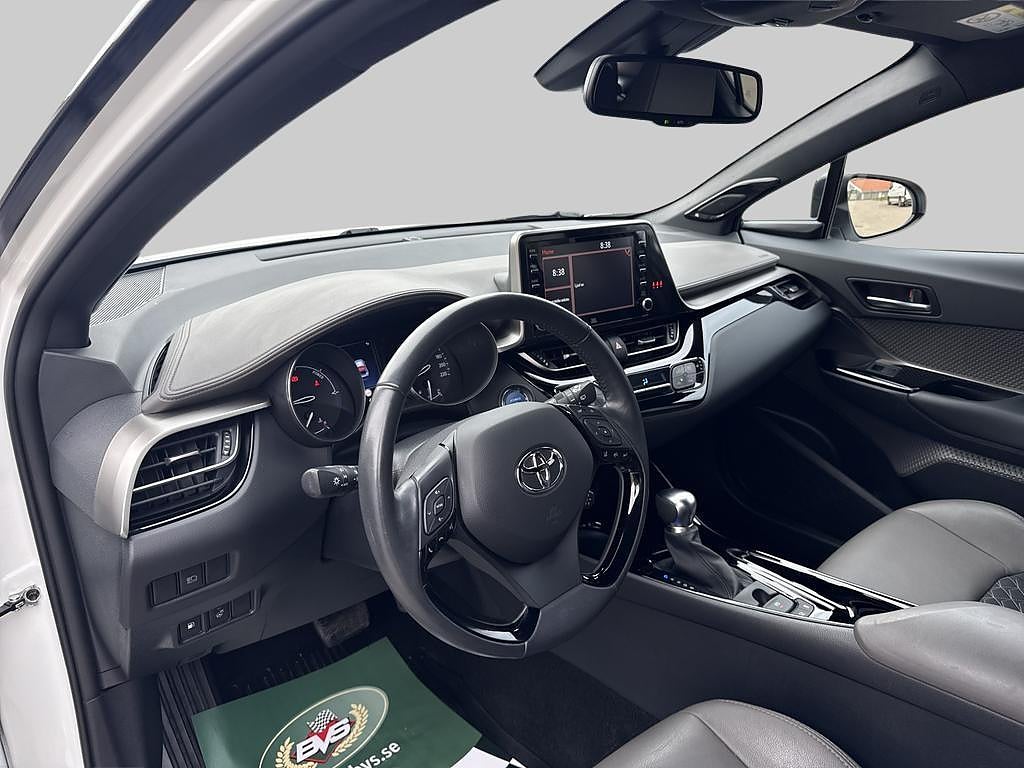 Toyota C-HR 2021 - miniatyr 9