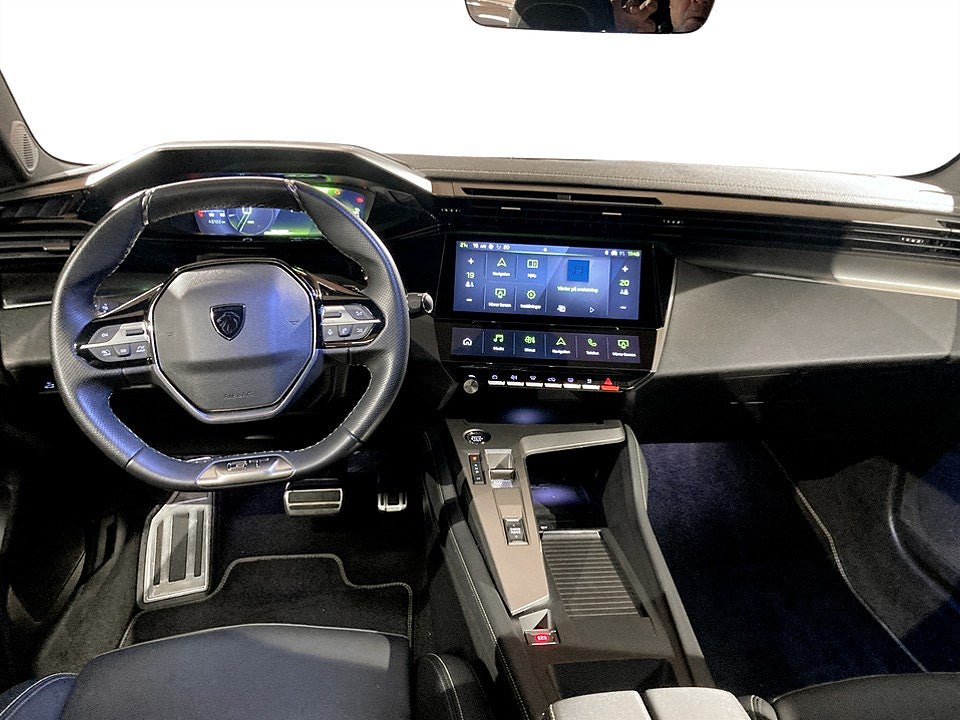 Bild på Peugeot 308 SW GT 1.2 PT 130hk Aut - B-KAMERA, CARPLAY