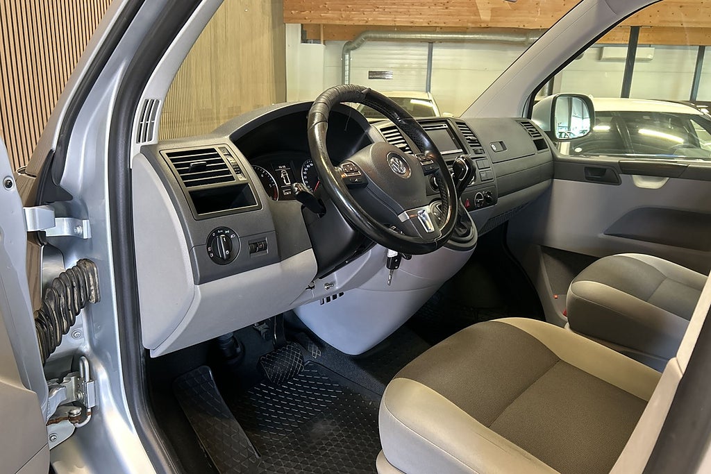 Volkswagen Transporter Kombi T30 2.0 TDI BMT 4Motion