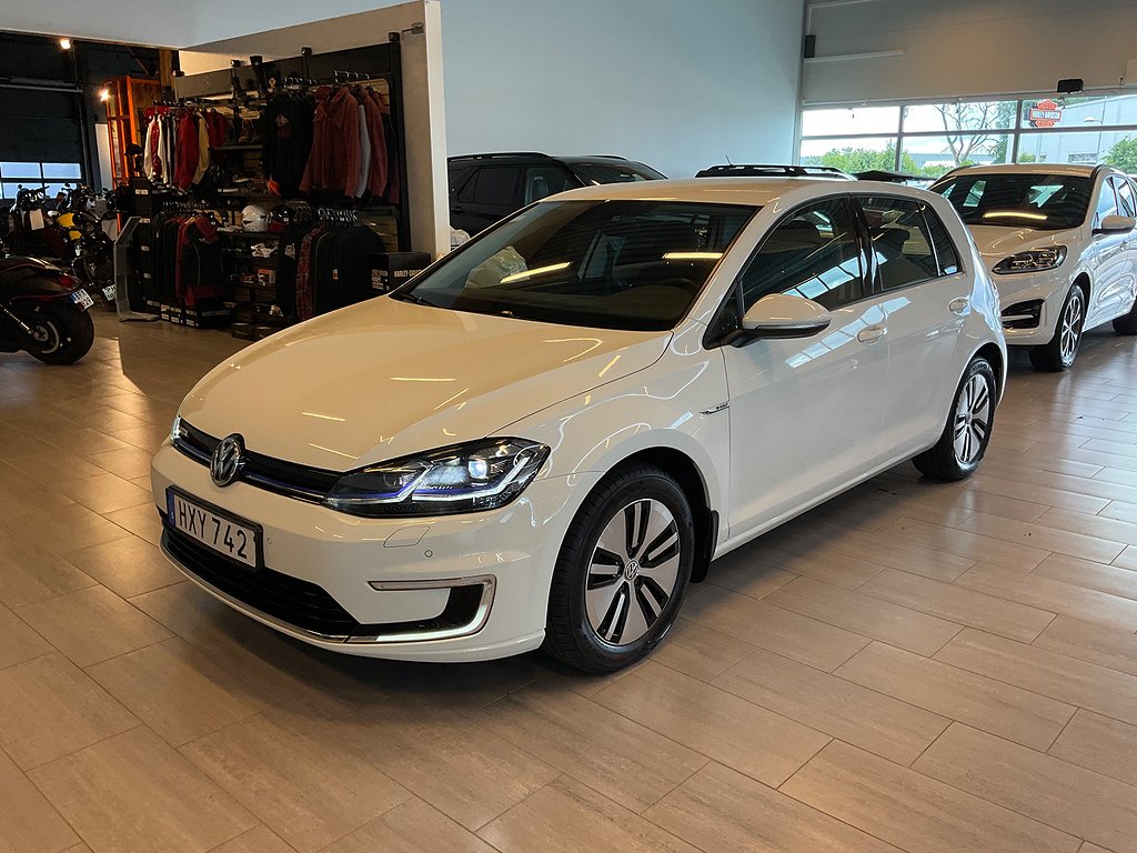 Volkswagen E-Golf 35,8KWH Pluspaket Navi 1,95% Ränta