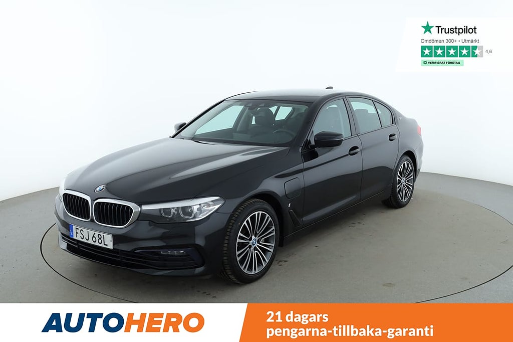 BMW 530e iPerformance Sedan Sport Line / Rattvärme, Backkamera