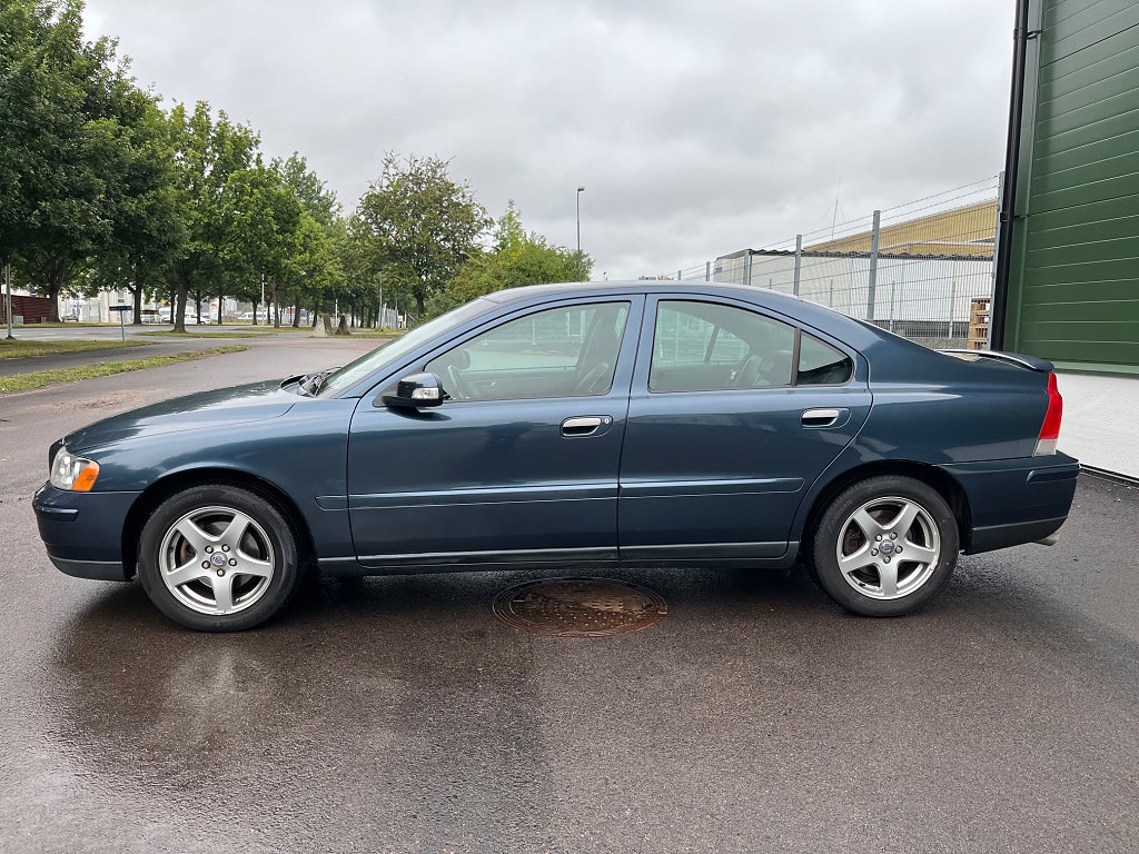 Volvo S60 2.4 Fullservad Kamrem bytt Låga Mil