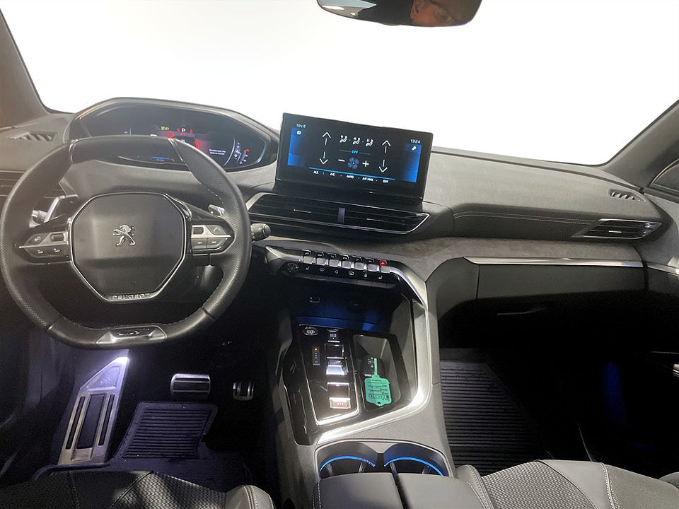 Bild på Peugeot 5008 GT 1.2 PT 130hk Aut 7-SITS B-KAMERA 