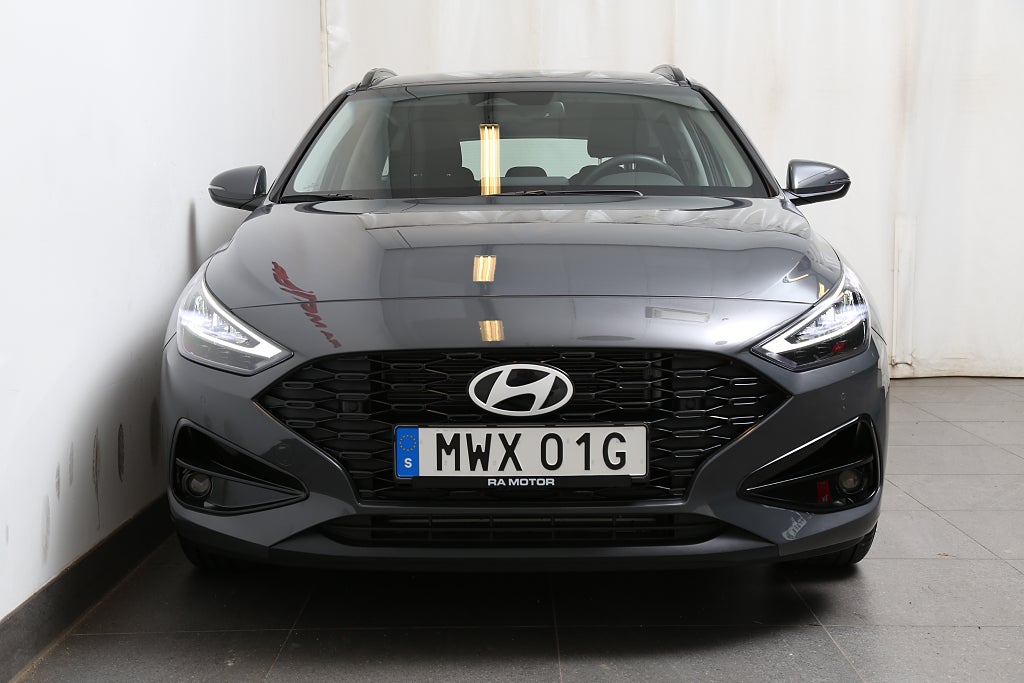 Hyundai i30 1,0 T-GDi MHEV Essential Kombi Aut Navi Kamera 2025