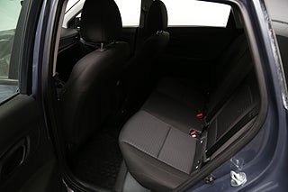 Halvkombi Hyundai i20 10 av 28