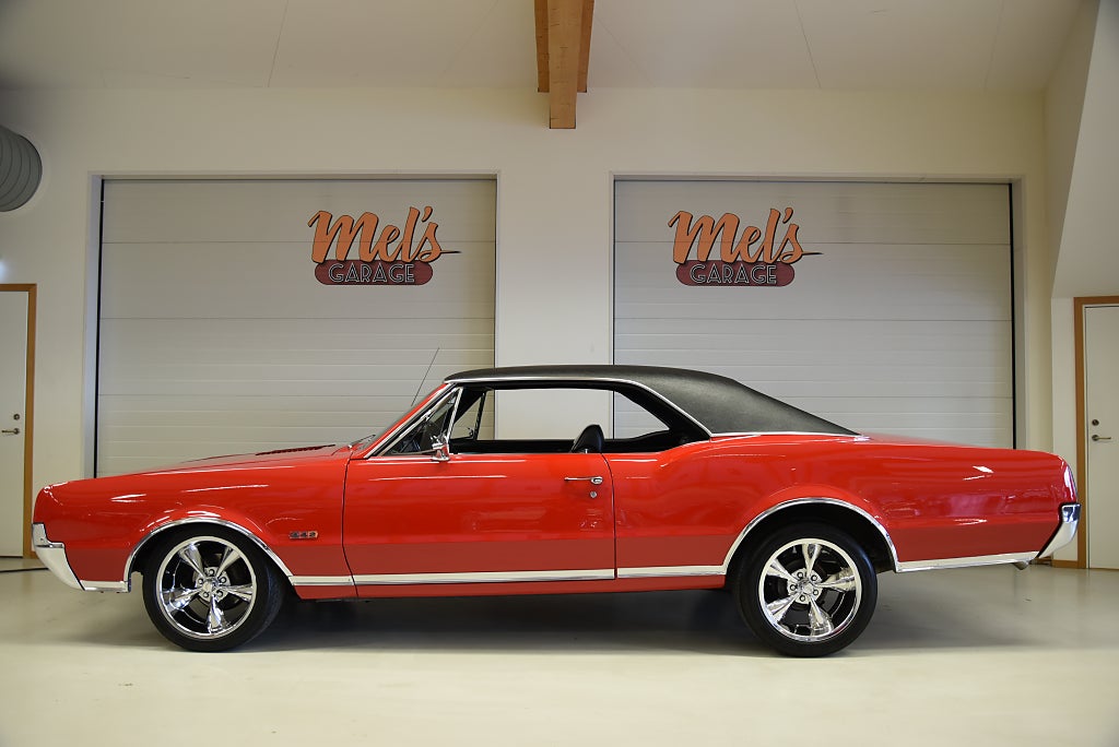 Oldsmobile Cutlass 4-4-2 Holiday coupe supreme V8 455 TH 400 aut bra skick