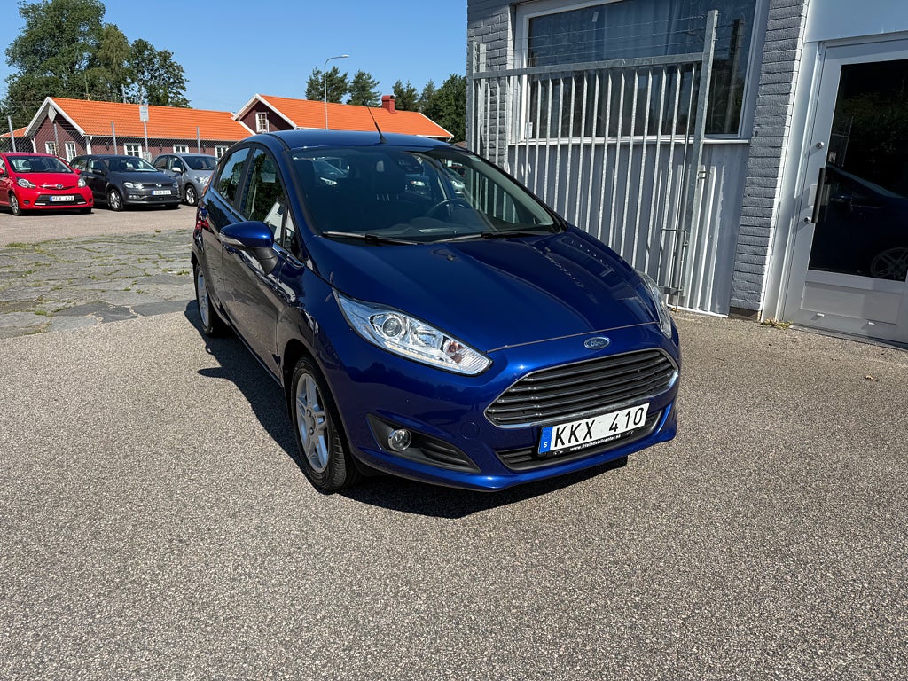 Ford Fiesta 1.0 80HK 5D TITANIUM / 7400Mil