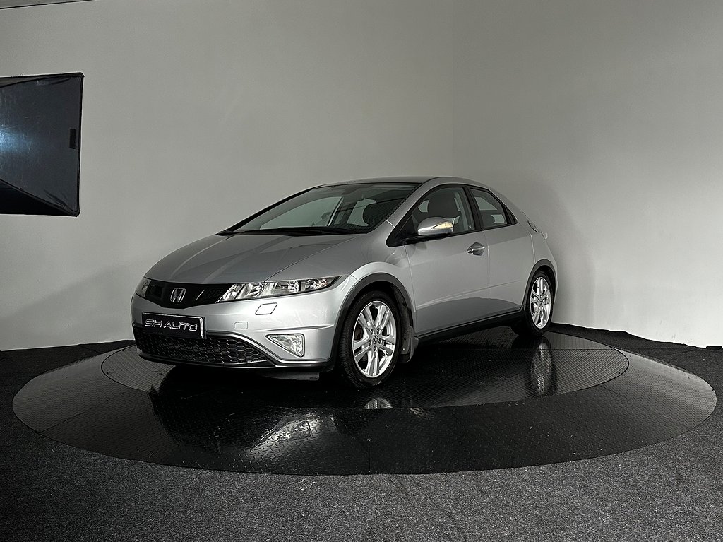 Honda Civic 5-dörrar 1.8 i-VTEC Sport Euro 5