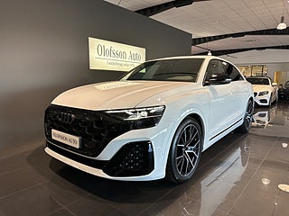 SUV Audi Q8 16 av 18
