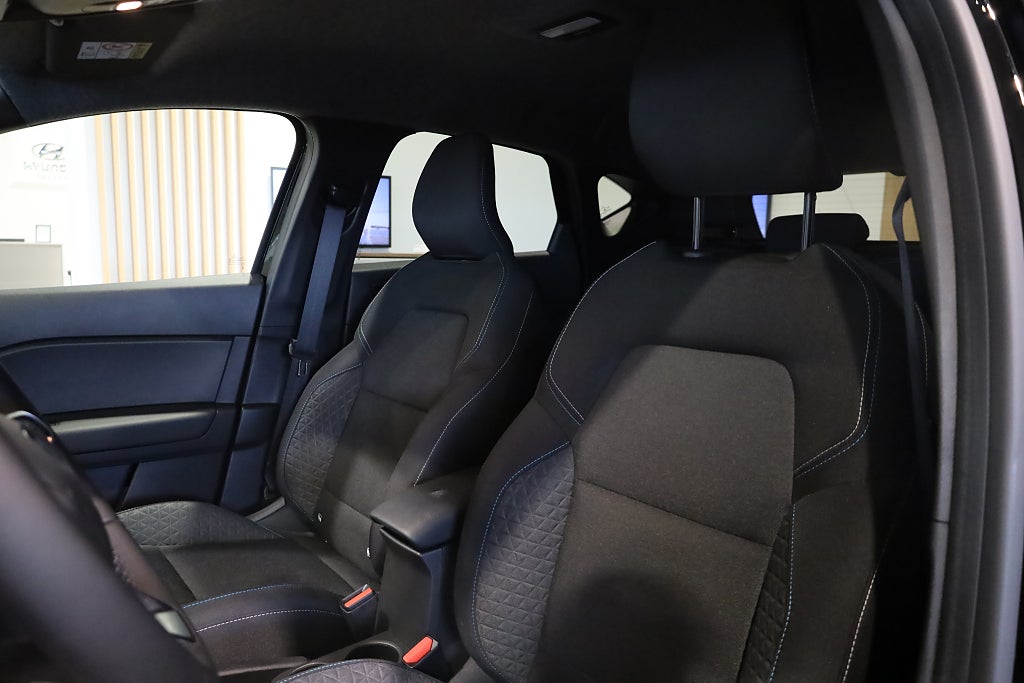 Renault Captur 1.3 TCe EDC AUT Kamera CarPlay Leasbar 2025