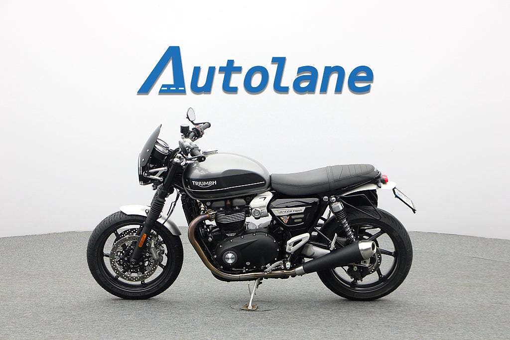 Triumph Speed Twin* Nytt framdäck Nyservad*
