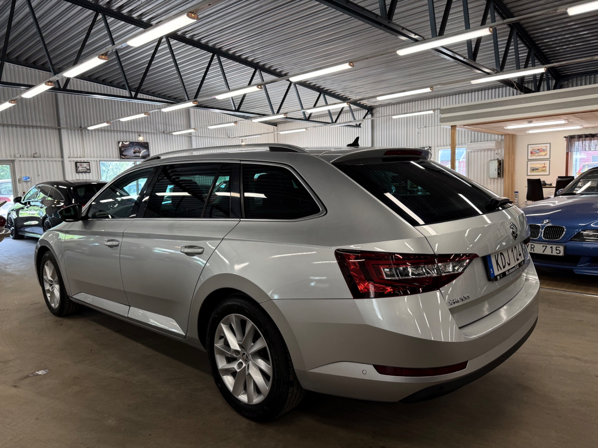 Skoda Superb 2016, bild 6/41