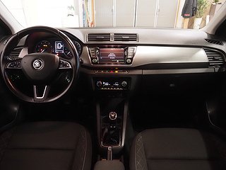Halvkombi Skoda Fabia 13 av 21
