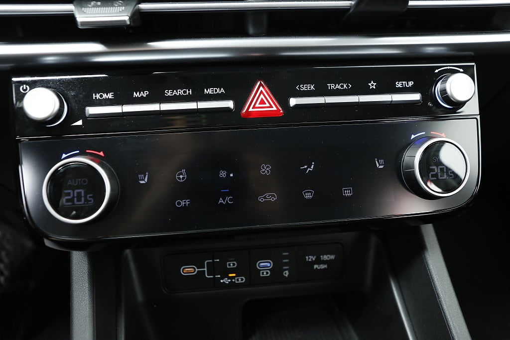 Hyundai Tucson 1.6T MHEV Essential Automat 0,99% Kampanjränta 2025