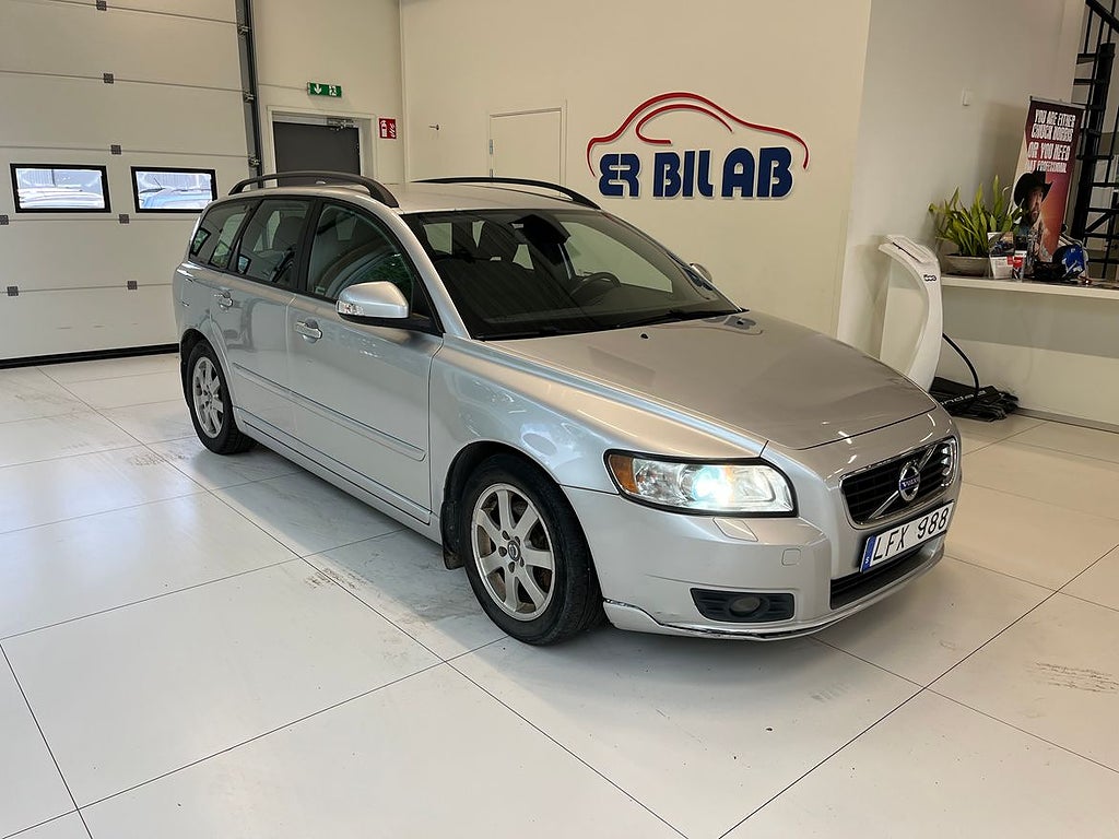Volvo V50 