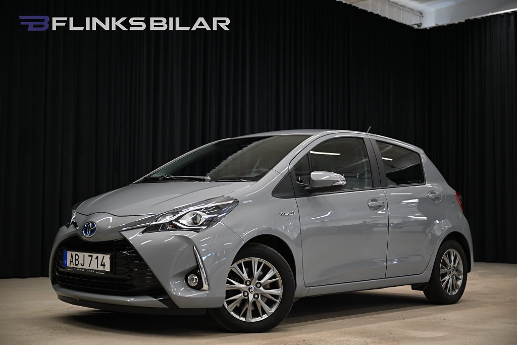 Toyota Yaris Hybrid 101HK Backkamera|Lågmil|S&V-Hjul