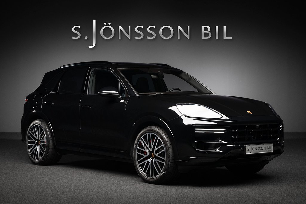 Porsche Cayenne Turbo E-Hybrid / Utrustad för 506.800 kr