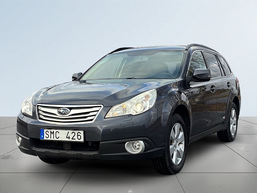 Subaru Outback 2.5 4WD Lineartronic Navi/Dragkrok/SoV-Däck/MoK-värmare