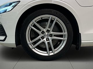 Volvo V60 T6 Twin Engine AWD Momentum Drag Pvärm Kamera SoV – bild 14