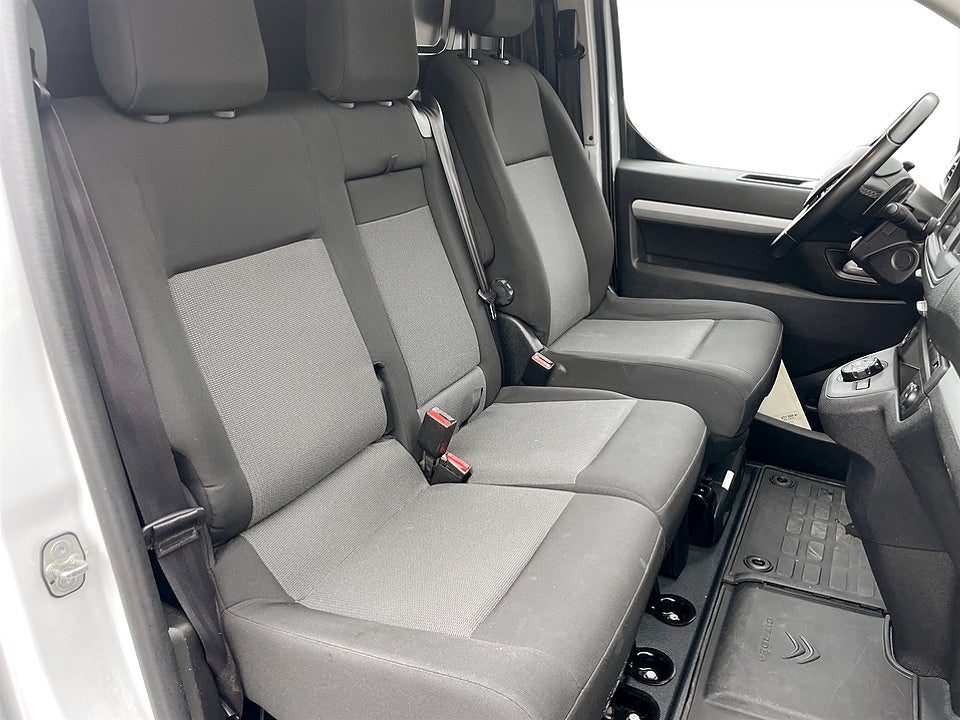 Bild på Citroën Jumpy Business Premium 2.0 BHDi 145hk Aut L3 VÄRMARE FJÄRR