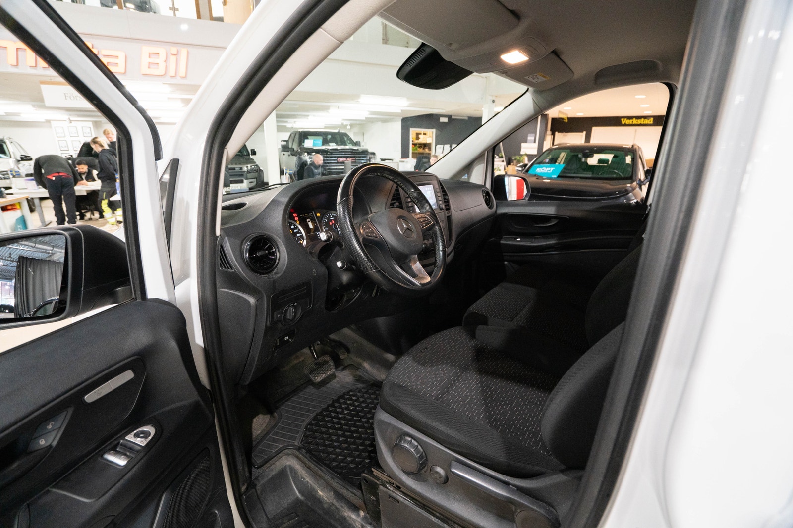 Mercedes-Benz Vito 116 CDI LÅNG L2 D-VÄRMARE KAMERA DRAG MOMS 1-ÄGARE 2023 - miniatyr 12
