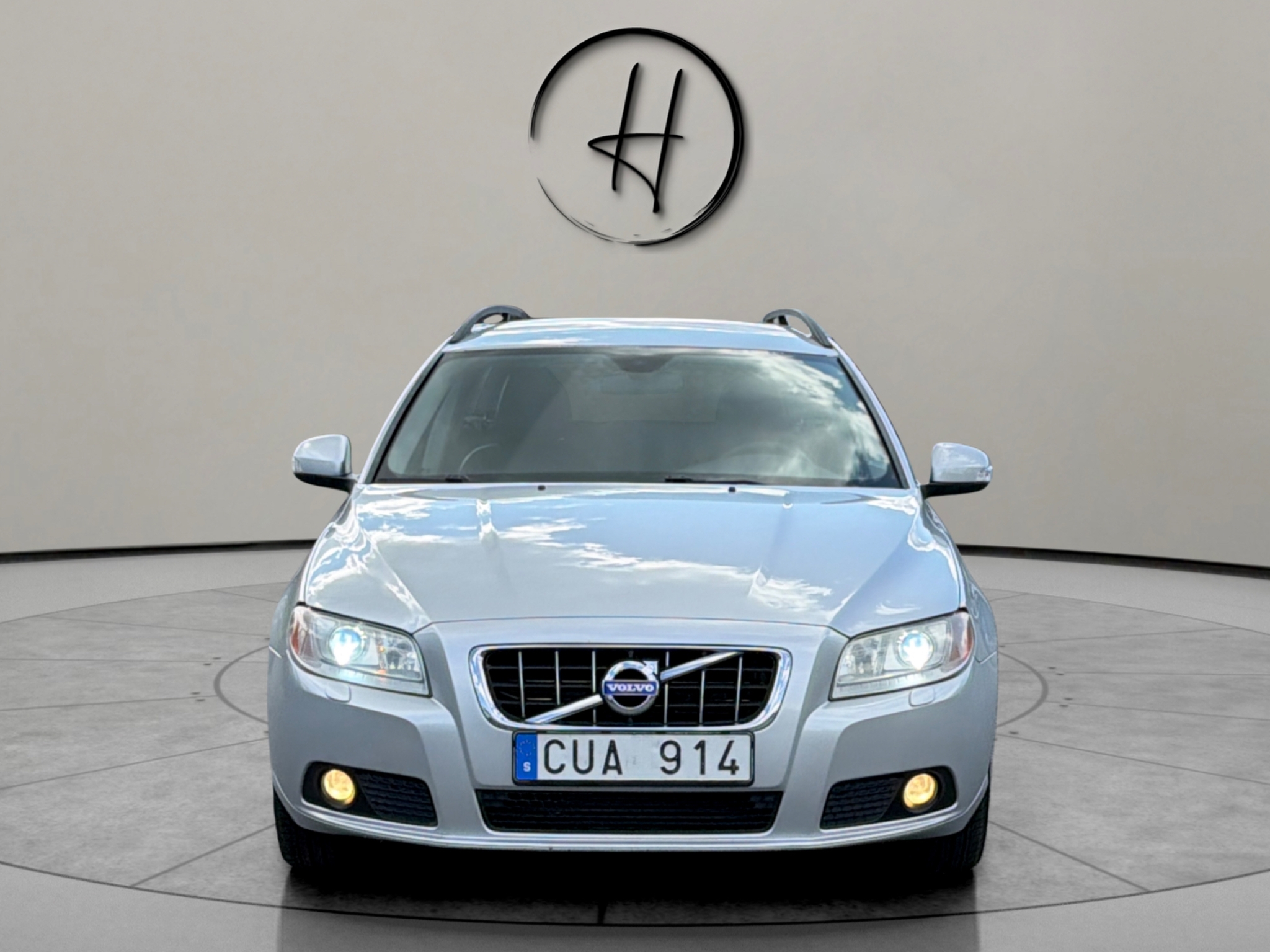 Volvo V70 2010, photo 3/52
