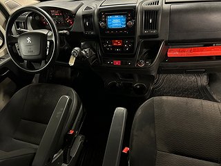 Peugeot Boxer Van 335 2.0 BlueHDi 4x4 MOMS S&V-däck/Dragkrok