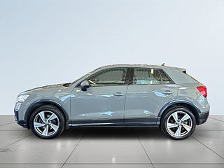 Audi Q2 40 TFSI quattro S S&V/Värmare/Navi/Kamera/Keyless/Drag – bild 4