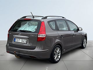Hyundai i30 CRDi Select Drag/SoV-Däck/Värmare/Psens – bild 6