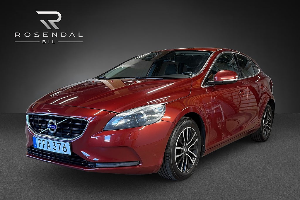 Volvo V40 D2 Momentum Fullservad Välvårdad VOC Värmare