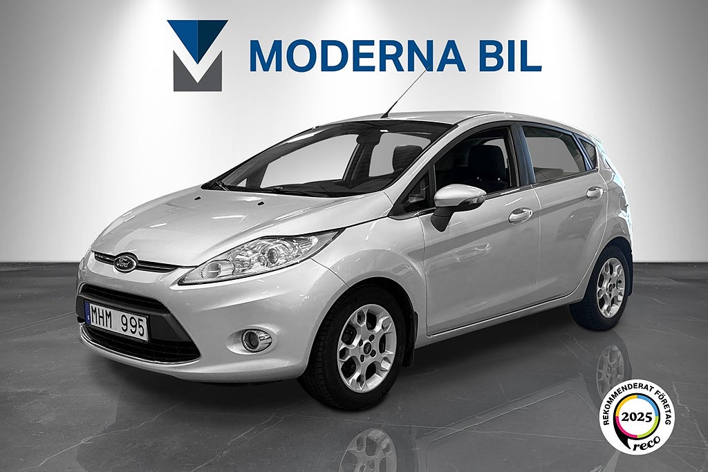 Ford Fiesta 5-dörrar 1.25 82hk Titanium M-värmare Kamrem bytt 