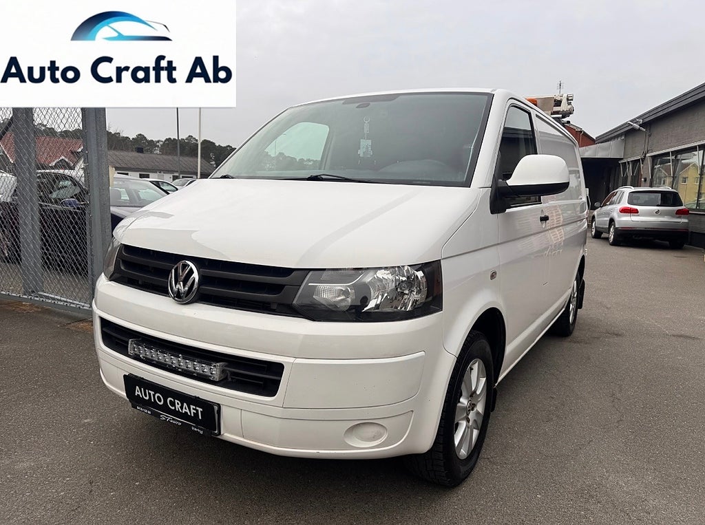 Volkswagen Transporter T30 2.0 TDI BMT/P-värmare/MOMS/Kamremsats bytt/Nybes