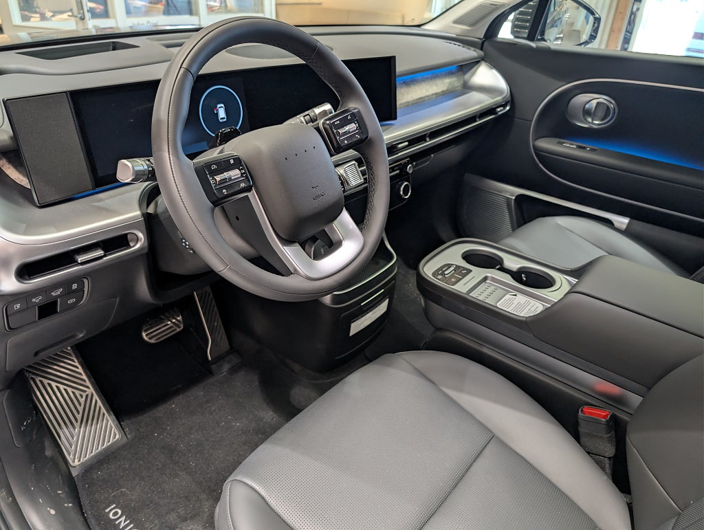 Hyundai IONIQ 9 Essential 110 kWh *KAMPANJ* thumbnail