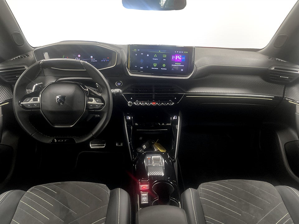 Bild på Peugeot 2008 GT 1.2 PT 130hk Aut B-KAMERA CARPLAY