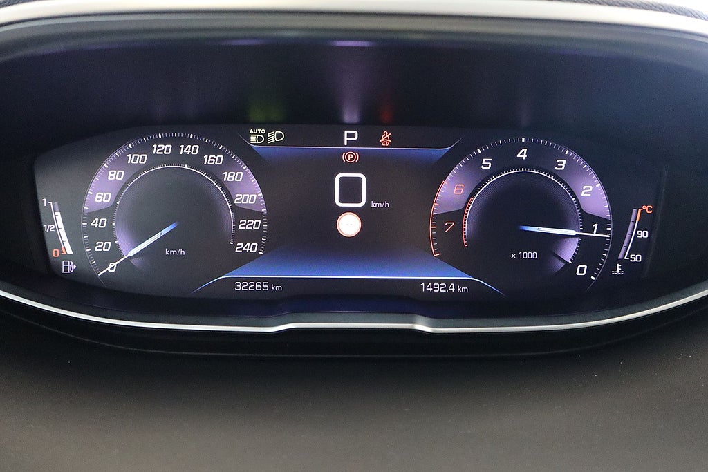 Bild på Peugeot 3008 GT 1.2 PT 130hk Aut - B-KAMERA, CARPLAY