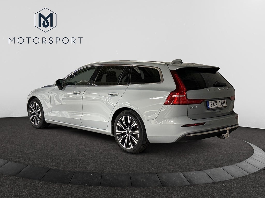 Volvo V60 T6 Plug-In Hybrid AWD Core Drag Adaptiv-farth B-kamera bild 4