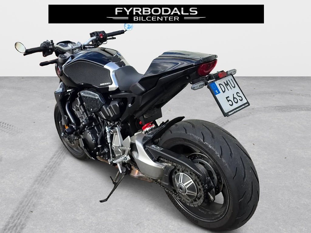 Honda Powersports CB1000R 1,0 146hk CB 1000R Kolfiber Toppskick 835kr/månaden 2019, bild 7