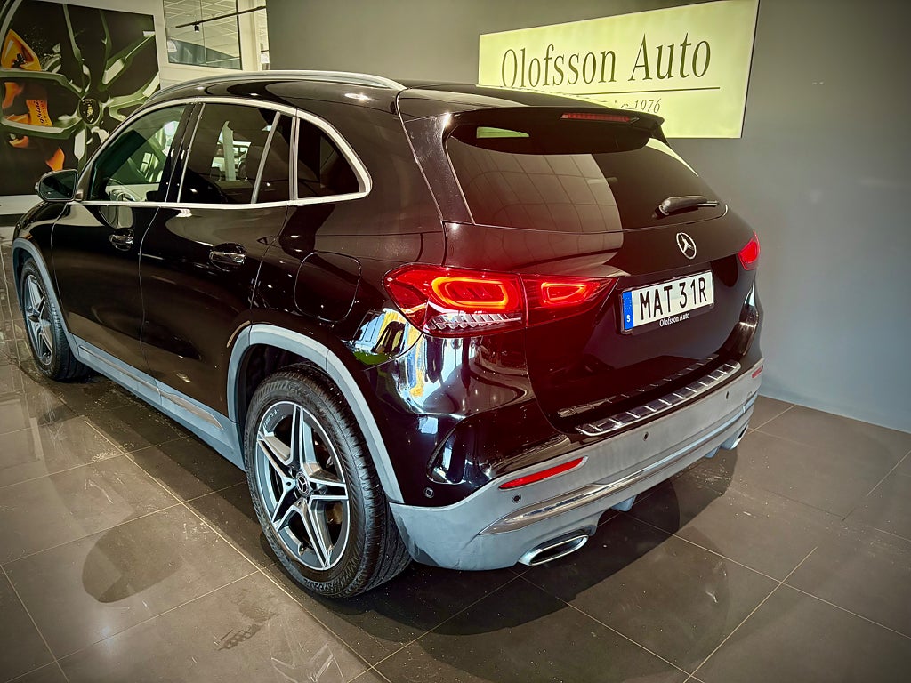 Mercedes-Benz GLA200 200 7G-DCT AMG Line Dragkrok Ny Servad Widescreen - bild 6