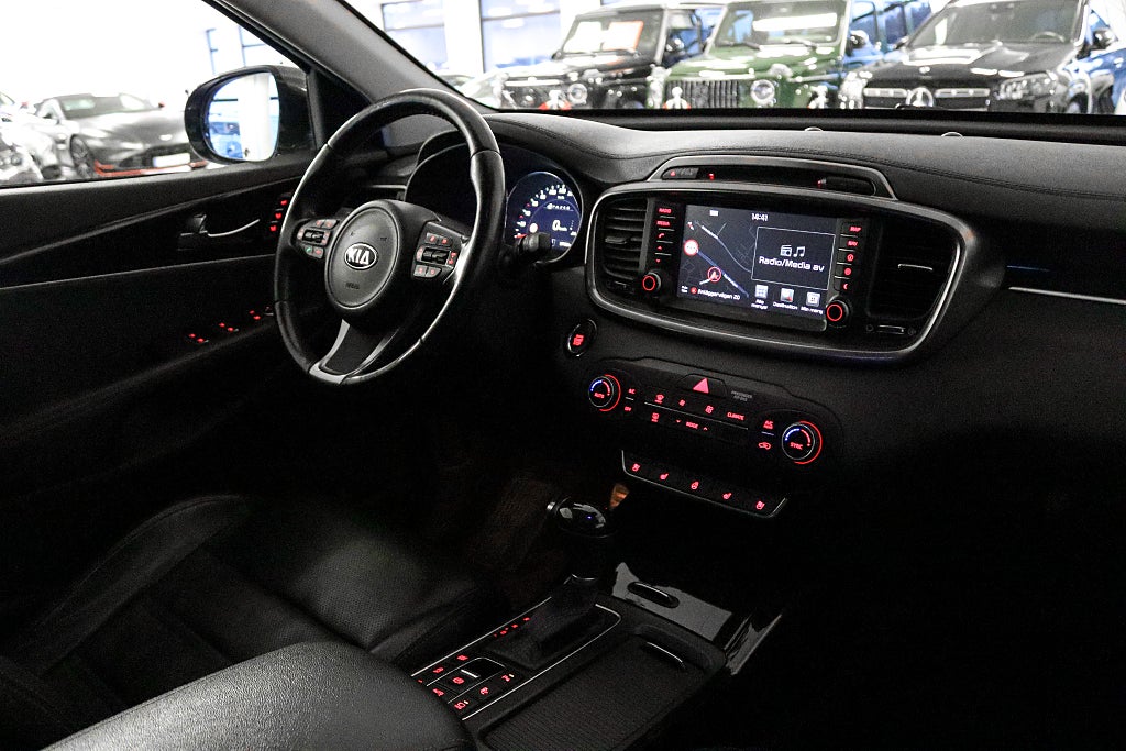 Kia Sorento 2.2 CRDi AWD Special Edit Pano 360kam Infinity