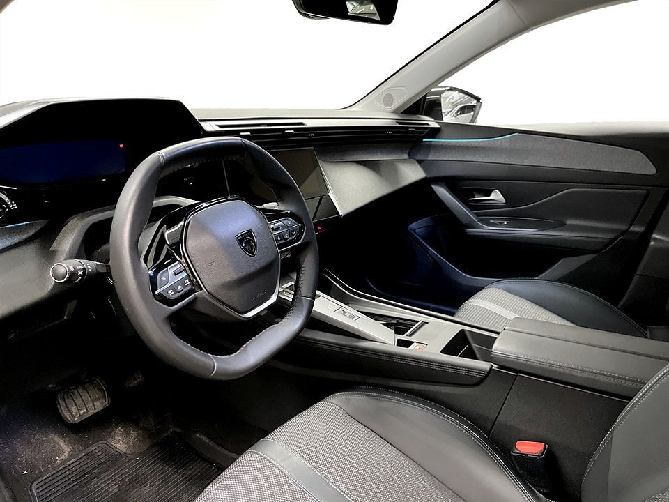 Bild på Peugeot 308 Allure 1.2 PT 130hk Aut - B-KAMERA, CARPLAY